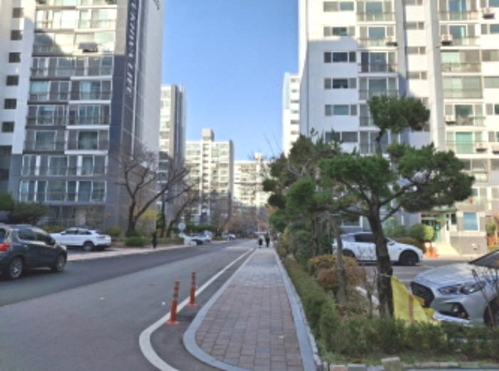대전광역시 서구 둔산로 201, 104동 13층1309호 (둔산동,국화아파트)구) 대전광역시 서구 둔산동 1809 아파트 경매 사진 5