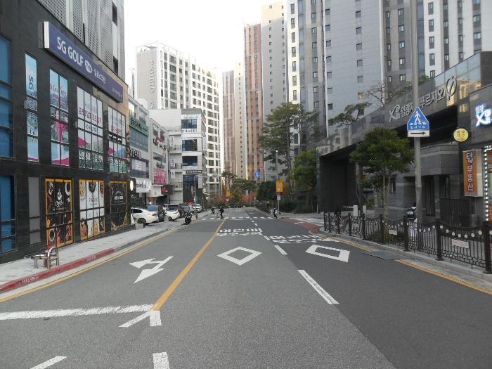 부산광역시 기장군 일광읍 해빛3로 122, 1층104호 (디바인스퀘어복합상가주건축물제1동)구) 부산광역시 기장군 일광읍 삼성리 779 근린상가 경매 사진 1