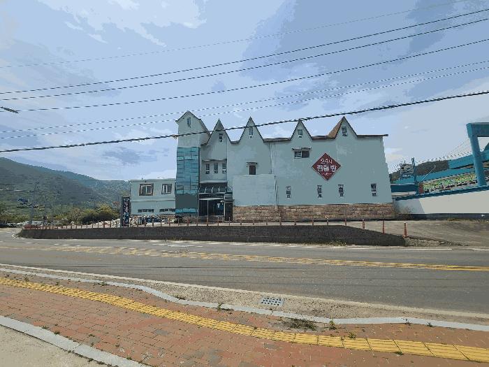 경상남도 고성군 거류면 신용리 979-3 근린주택 경매 사진 1