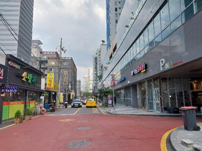 경기도 오산시 오산로198번길 32, 122동 1층101호 (원동,오산역영무파라드)구) 경기도 오산시 원동 771-1 근린상가 경매 사진 2