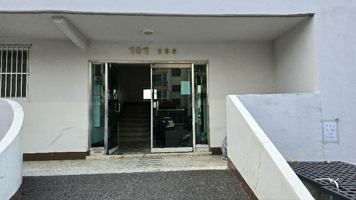 경상남도 양산시 서창서1길 15, 101동 8층805호 (삼호동,대진칸트리타운)구) 경상남도 양산시 삼호동 651-1 아파트 경매 사진 2