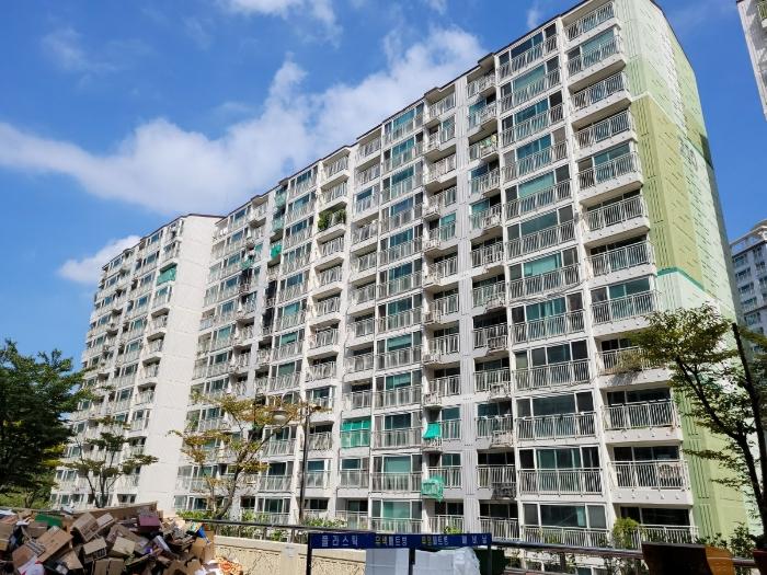 부산광역시 북구 함박봉로140번길 16, 210동 10층1001호 (만덕동,상록한신휴플러스아파트)구) 부산광역시 북구 만덕동 943-1 아파트 경매 사진 1