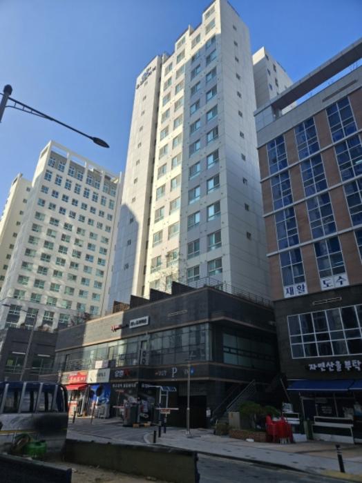 경기도 김포시 김포한강4로 565, 2층 210호 (구래동, 유일스카이오피스텔1)구) 경기도 김포시 구래동 6878-4 근린상가 경매 사진 4