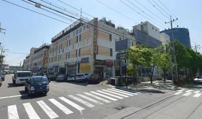 부산광역시 사상구 낙동대로 910, 3층비346호 (감전동,마트월드)구) 부산광역시 사상구 감전동 502-1 근린상가 경매 사진 1