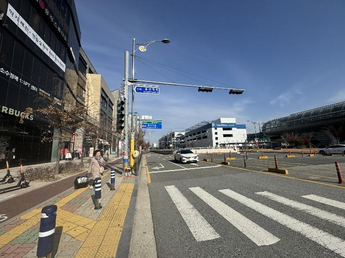 경상남도 양산시 물금읍 증산역로 177, 1층1-021호 (라피에스타양산)구) 경상남도 양산시 물금읍 가촌리 1292 근린상가 경매 사진 4