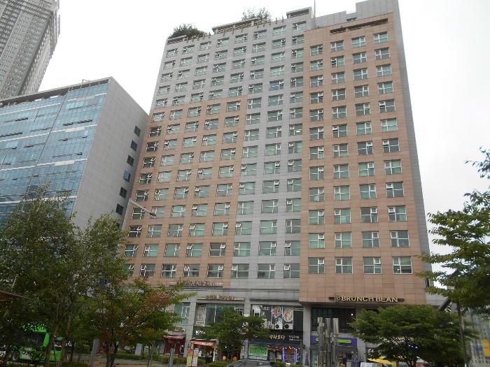 인천광역시 서구 청라라임로 57, 2층209호 (연희동,영화 블렌하임)구) 인천광역시 서구 청라동 162-21 근린상가 경매 사진 1