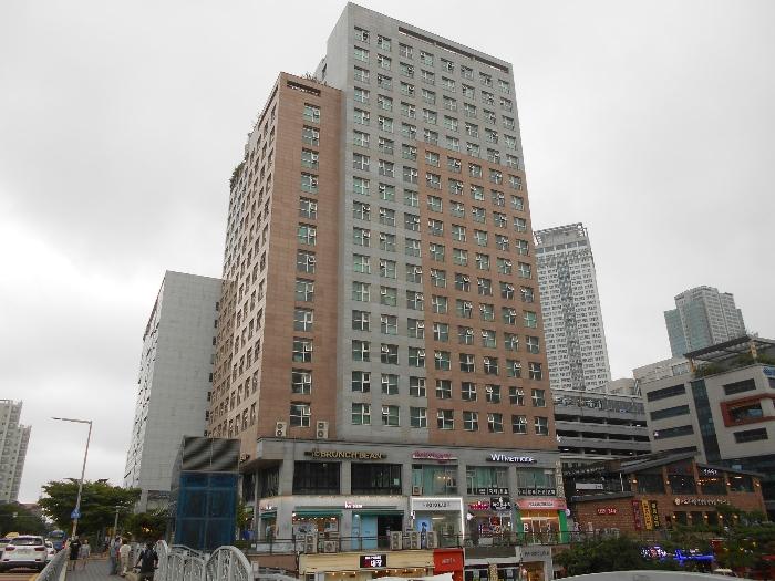 인천광역시 서구 청라라임로 57, 2층209호 (연희동,영화 블렌하임)구) 인천광역시 서구 청라동 162-21 근린상가 경매 사진 4