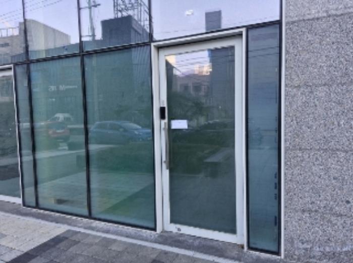 경기도 안양시 만안구 전파로44번길 57, 1층113호 (안양동,두산명학아너비즈타워)구) 경기도 안양시 만안구 안양동 199 근린상가 경매 사진 2