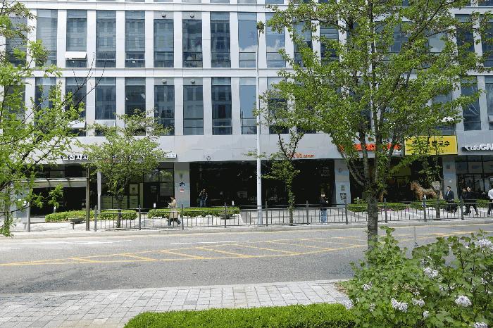 경기도 안양시 동안구 호계동 555-34 안양2차에스케이브이원센터 1층130호 근린상가 경매 사진 16