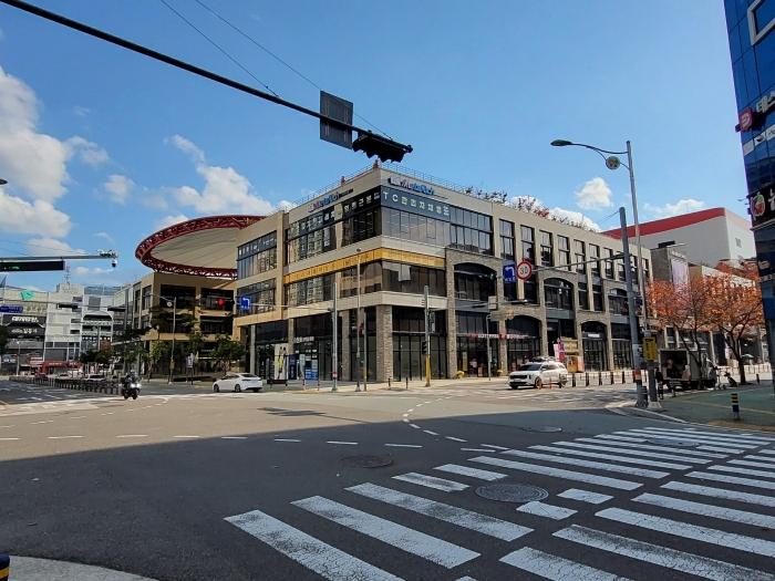 경상남도 양산시 물금읍 증산역로 177, 1층1-151호 (라피에스타양산)구) 경상남도 양산시 물금읍 가촌리 1292 근린상가 경매 사진 2