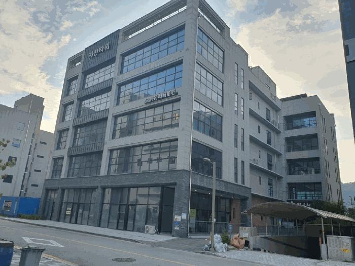 전북특별자치도 전주시 덕진구 만성동 1260-3 지산타워 1층104호 근린상가 경매 사진 8