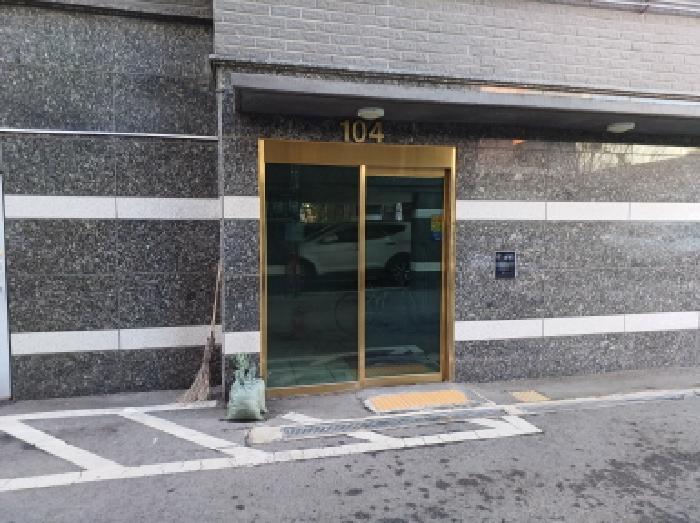 경기도 부천시 소사구 중동로22번길 29, 104동 3층302호 (송내동,스카이캐슬)구) 경기도 부천시 소사구 송내동 390-6 다세대(빌라) 경매 사진 3