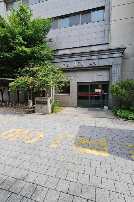 부산광역시 남구 수영로 135, 102동 3층306호 (대연동,대연롯데캐슬레전드1단지)구) 부산광역시 남구 대연동 1872 아파트 경매 사진 16