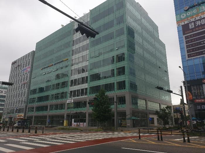 인천광역시 중구 흰바위로 244, 1층110호 (운남동,엘림프라자)구) 인천광역시 중구 운남동 1600-4 근린상가 경매 사진 1