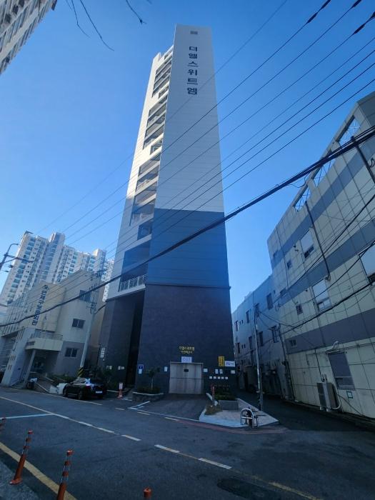 부산광역시 연제구 명륜로2번길 11, 7층706호 (거제동,더엘스위트엠)구) 부산광역시 연제구 거제동 42-1 오피스텔 경매 사진 2
