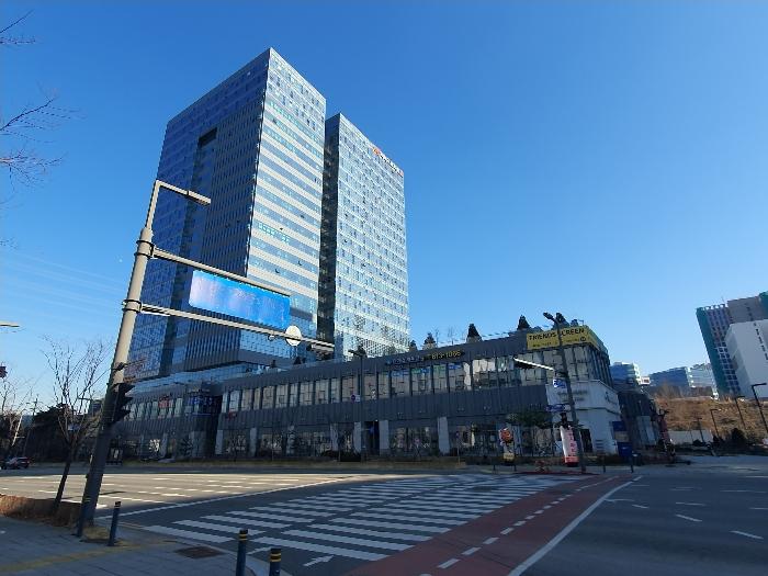 경기도 화성시 동탄기흥로 614, 1층109호 (영천동,더퍼스트타워투)구) 경기도 화성시 영천동 835-1 근린상가 경매 사진 1