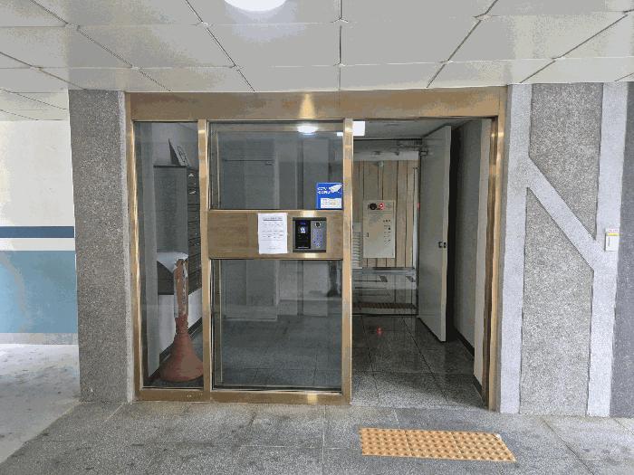 경상북도 포항시 북구 용흥동 615-21 빌드원르헤브3차아파트 8층 805호 아파트 경매 사진 1