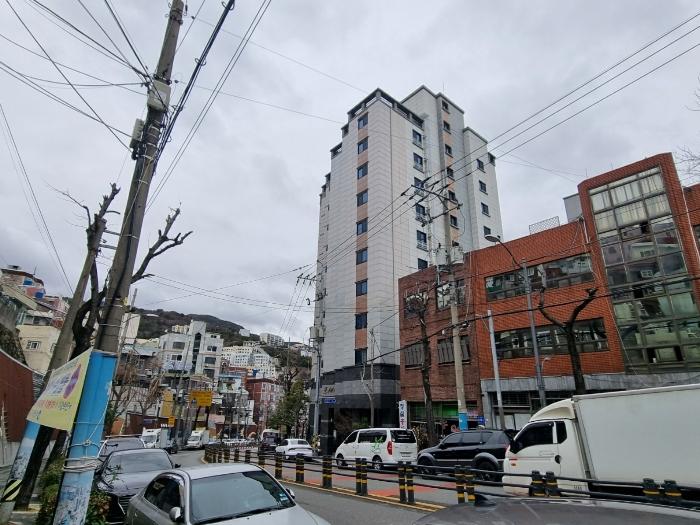부산광역시 중구 중구로 178, 3층303호 (영주동,포세이돈비)구) 부산광역시 중구 영주동 545-18 오피스텔 경매 사진 12
