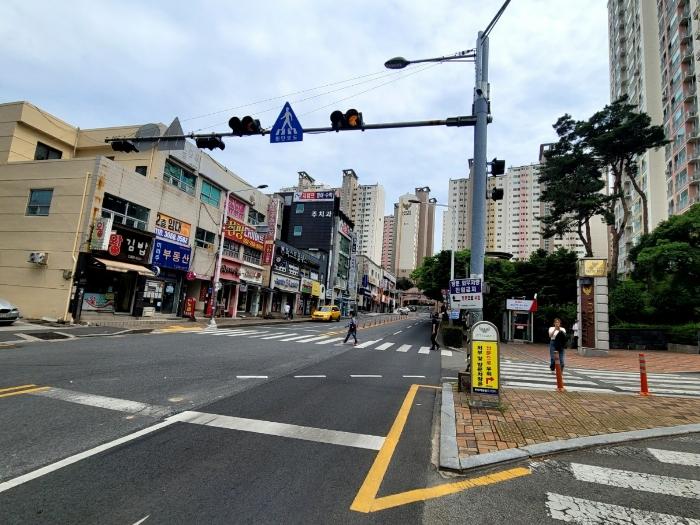 울산광역시 남구 신선로 45, 103동 6층601호 (야음동,울산롯데캐슬골드)구) 울산광역시 남구 야음동 878 아파트 경매 사진 3