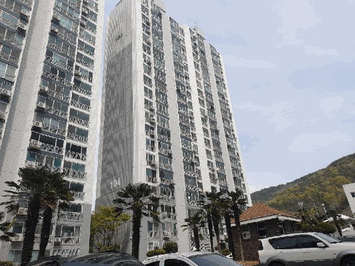경상남도 거제시 연초면 오비리 1056 신우마리나타운 104동 11층1101호 아파트 경매 사진 2