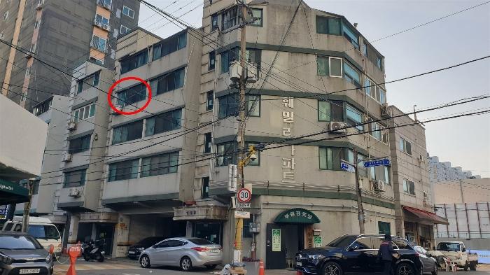 인천광역시 부평구 원적로488번길 20, 102동 4층402호 (부평동,훼밀리아파트)구) 인천광역시 부평구 부평동 451-48 아파트 경매 사진 1