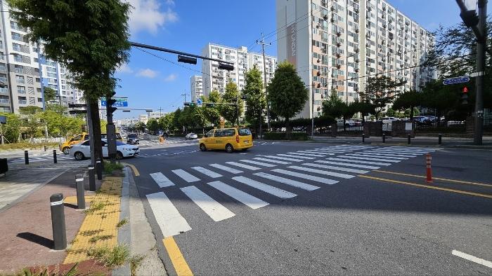 광주광역시 서구 월드컵4강로 9, 제2동 제3층 제301호 (화정동,우성아파트)구) 광주광역시 서구 화정동 858-4 아파트 경매 사진 3