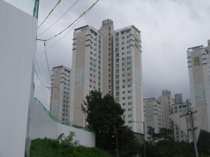 광주광역시 남구 원효천1길 5, 제505동 제3층 제301호 (송하동,송하동 진아리채 2단지 아파트)구) 광주광역시 남구 송하동 126-2 아파트 경매 사진 2