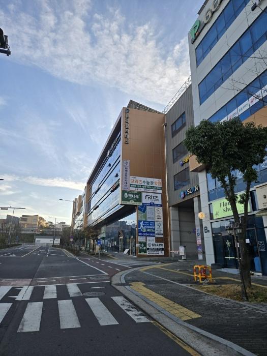 경상남도 진주시 충의로 119, 1층씨107호 (충무공동,진주혁신도시아슬란스포츠몰)구) 경상남도 진주시 충무공동 277-7 근린상가 경매 사진 2