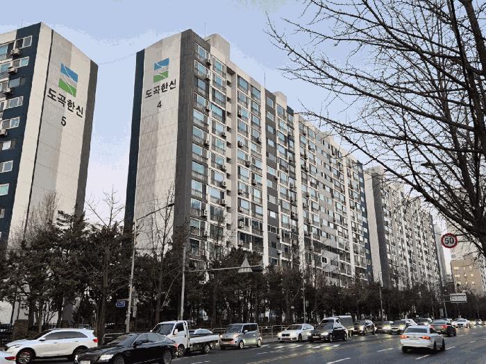 서울특별시 강남구 논현로 205, 4동 4층403호 (도곡동,도곡한신아파트)구) 서울특별시 강남구 도곡동 895-8 아파트 경매 사진 1