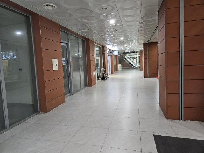 인천광역시 서구 청라커낼로288번길 26, 지하1층 비131호 (청라동,현대썬앤빌더테라스)구) 인천광역시 서구 청라동 157-10 근린상가 경매 사진 4