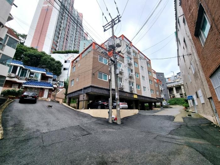 부산광역시 북구 덕천로307번길 31, 101동 3층303호 (만덕동,신만덕휴)구) 부산광역시 북구 만덕동 142 다세대(빌라) 경매 사진 4