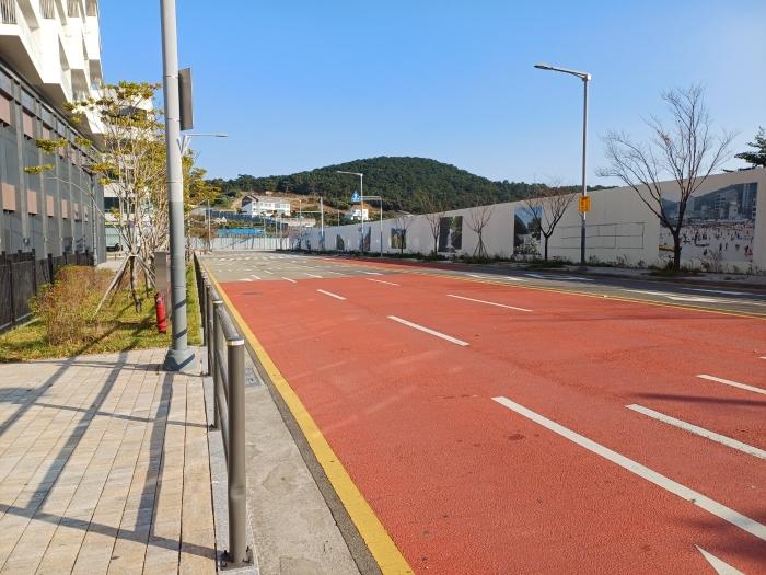 부산광역시 기장군 기장읍 동부산관광7로 17, 204동 지1층204-2호 (오시리아스위첸마티에)구) 부산광역시 기장군 기장읍 시랑리 736 근린상가 경매 사진 9