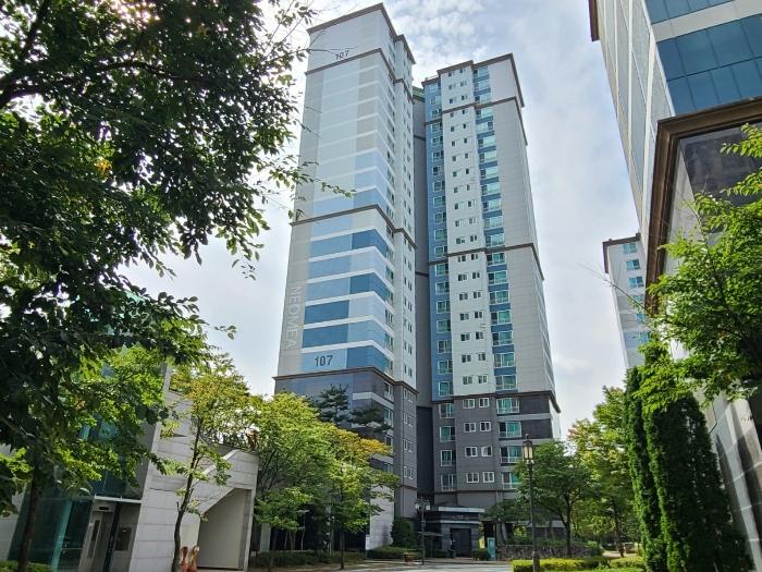 대전광역시 유성구 덕명로 26, 107동 17층1701호 (덕명동,운암네오미아아파트)구) 대전광역시 유성구 덕명동 524 아파트 경매 사진 1