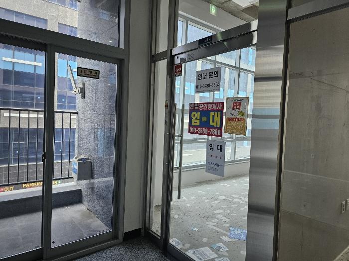 인천광역시 서구 염곡로464번길 30, 4층404호 (가정동,벨라미루원1동)구) 인천광역시 서구 가정동 0 근린상가 경매 사진 13