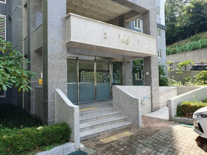 부산광역시 해운대구 송정1로8번길 25-78, 105동 17층1701호 (송정동,해운대송정우림필유아파트)구) 부산광역시 해운대구 송정동 947 아파트 경매 사진 2