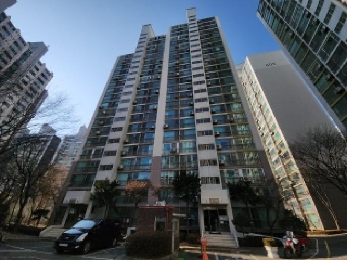 인천광역시 연수구 한나루로105번길 68, 409동 3층302호 (옥련동,현대아파트)구) 인천광역시 연수구 옥련동 637-1 아파트 경매 사진 1