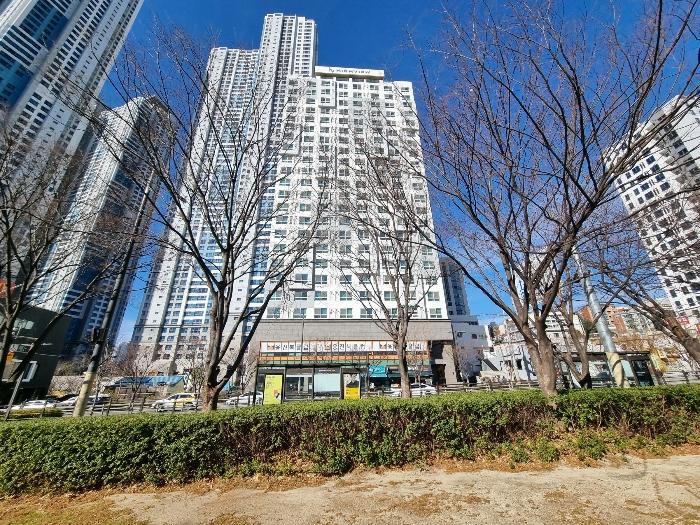 부산광역시 부산진구 중앙대로 829, 22층2216호 (범전동,하이뷰 더파크)구) 부산광역시 부산진구 범전동 383-15 오피스텔 경매 사진 1