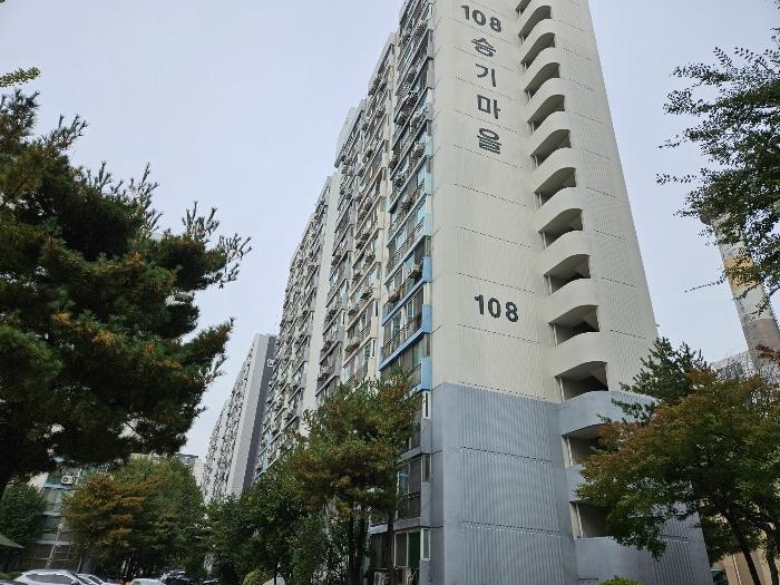 인천광역시 연수구 원인재로 212, 108동 6층606호 (연수동,승기마을아파트)구) 인천광역시 연수구 연수동 582-2 아파트 경매 사진 3
