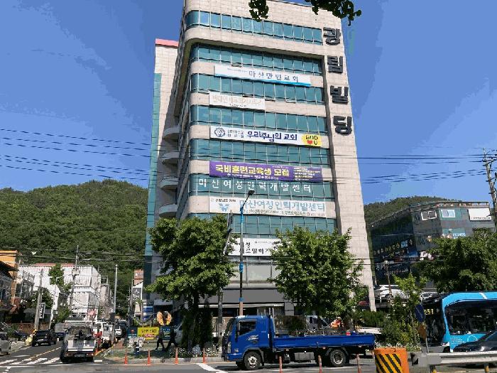경상남도 창원시 마산회원구 내서읍 중리 1044-6 광림빌딩 8층801호 근린상가 경매 사진 2