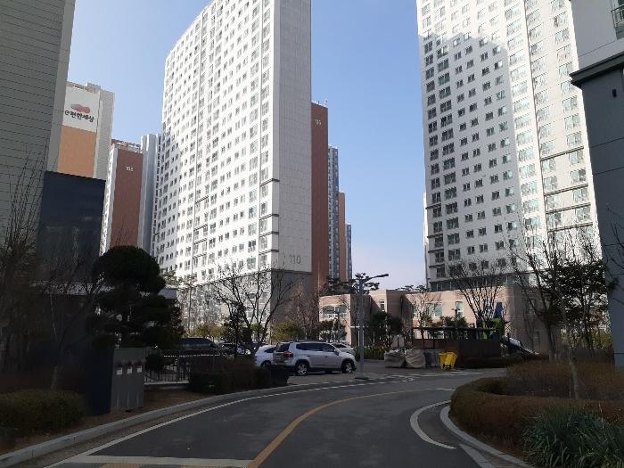 충청남도 천안시 서북구 스마일시티1로 55, 112동 10층1004호 (차암동,이편한세상스마일시티)구) 충청남도 천안시 서북구 차암동 442 아파트 경매 사진 3