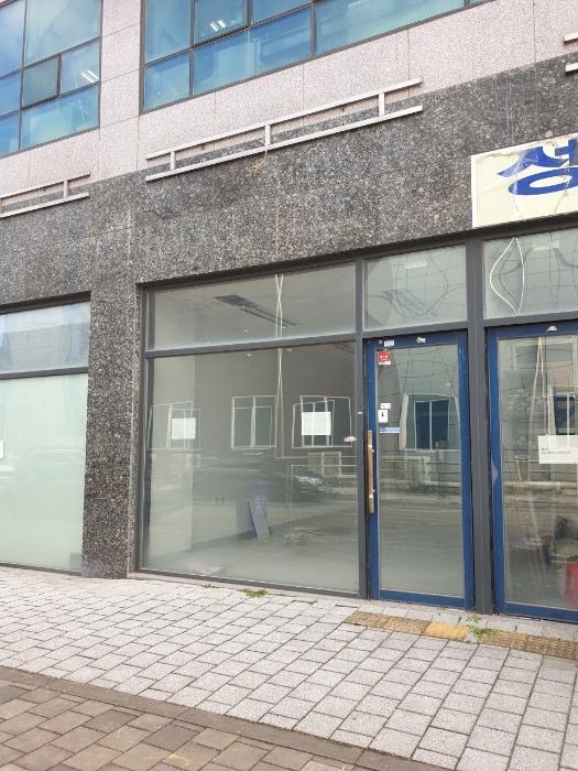 경기도 김포시 양촌읍 황금3로 81, 1층 103호 (골드프라자)구) 경기도 김포시 양촌읍 학운리 3560 근린상가 경매 사진 2
