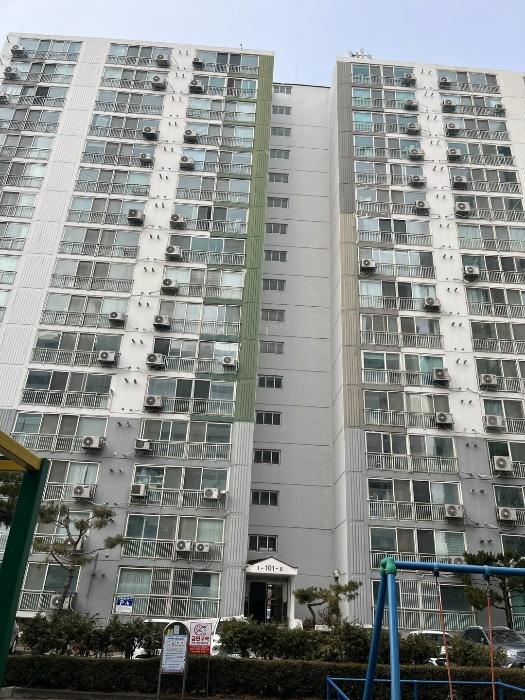 경기도 안성시 공도읍 진사길 27, 108동 4층402호 (안성공도우림임대아파트)구) 경기도 안성시 공도읍 진사리 20-14 아파트 경매 사진 6