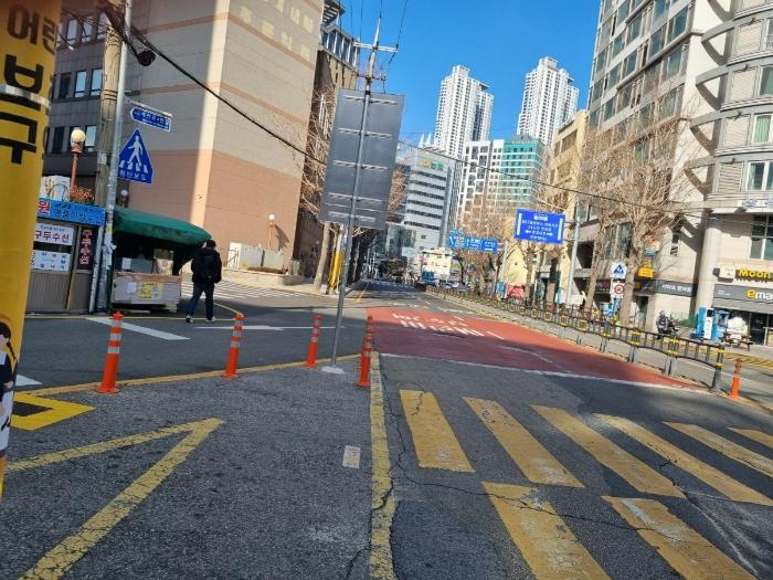 부산광역시 부산진구 동천로 134, 2층206호 (전포동,삼정코아)구) 부산광역시 부산진구 전포동 878-26 오피스텔 경매 사진 4