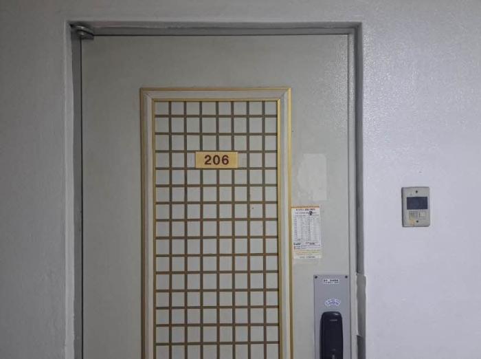 부산광역시 부산진구 동천로 134, 2층206호 (전포동,삼정코아)구) 부산광역시 부산진구 전포동 878-26 오피스텔 경매 사진 9