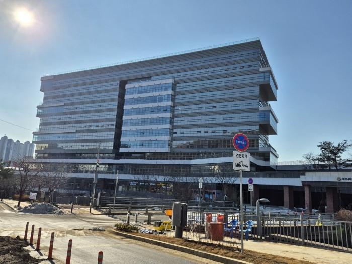 경기도 용인시 수지구 포은대로59번길 37, 지4층비405호 (상현동,시그니처광교지식산업센터)구) 경기도 용인시 수지구 상현동 1184 아파트형공장 경매 사진 1