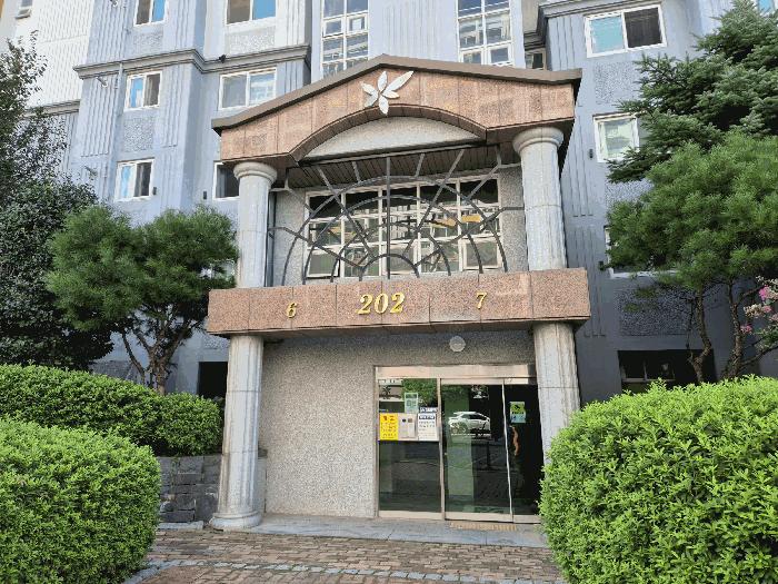 광주광역시 북구 연제동 1009 연제2차대주피오레 202동 9층906호 아파트 경매 사진 2