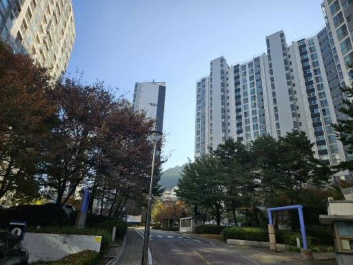 경기도 남양주시 평내로 46, 1107동 4층401호 (평내동,평내마을주공아파트)구) 경기도 남양주시 평내동 562 아파트 경매 사진 1