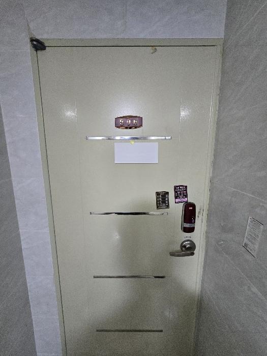 부산광역시 사하구 낙동대로190번길 4, 3층303호 (괴정동,청송빌라)구) 부산광역시 사하구 괴정동 260-383 다세대(빌라) 경매 사진 8