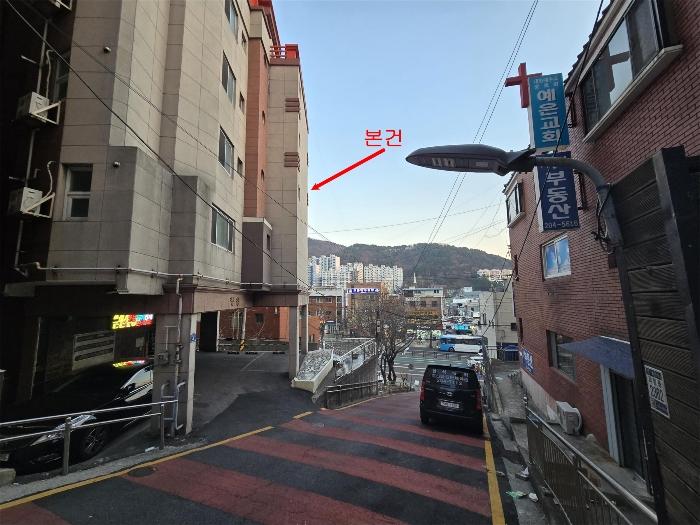 부산광역시 사하구 낙동대로190번길 4, 3층306호 (괴정동,청송빌라)구) 부산광역시 사하구 괴정동 260-383 다세대(빌라) 경매 사진 1