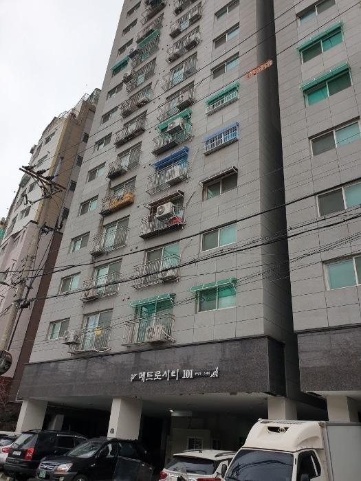 인천광역시 부평구 동수천로 13-1, 101동 4층402호 (부평동,메트로시티)구) 인천광역시 부평구 부평동 500-6 오피스텔 경매 사진 1
